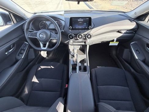 New 2025 Nissan Sentra SR image 30