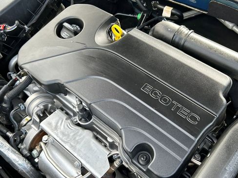 Used 2024 Chevrolet Malibu LT image 30