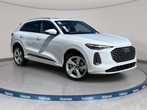 Certified 2025 Audi Q5 2.0T Premium Plus w/ Premium Plus image 1