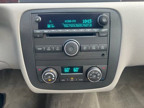 Used 2007 Buick Lucerne CXL w/ Luxury Package FWD image 21