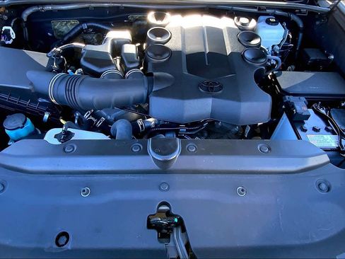 Used 2024 Toyota 4Runner SR5 Premium image 29