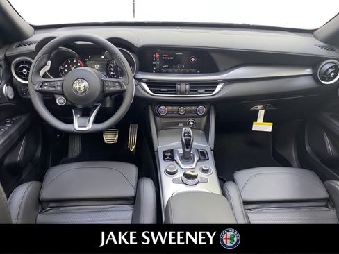 New 2023 Alfa Romeo Stelvio Veloce image 14