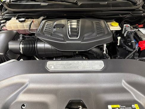 Used 2022 Jeep Grand Wagoneer Series II w/ Premium Group II image 97