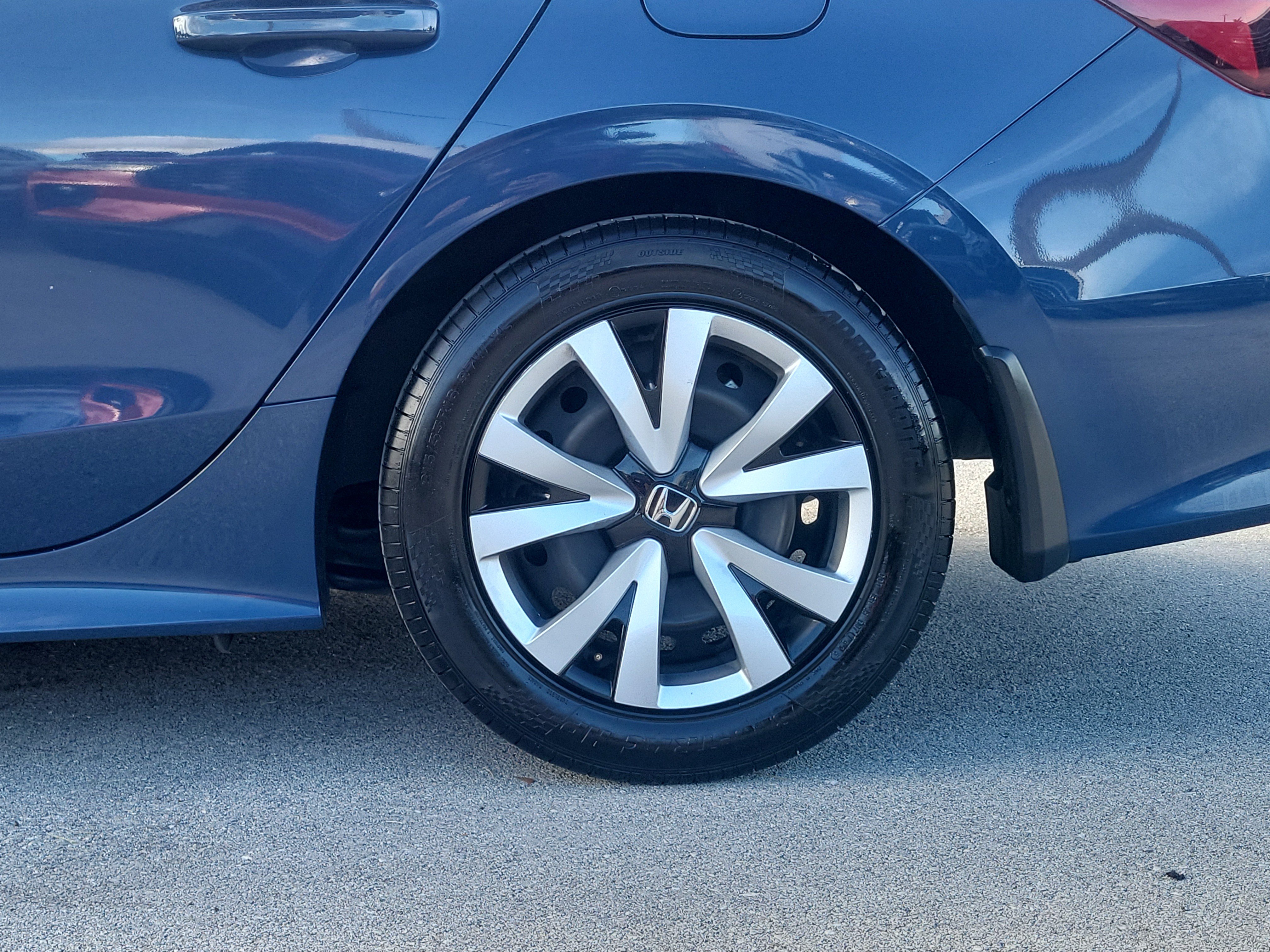 Used 2025 Honda Civic LX image 30