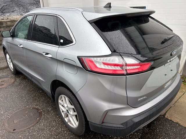 Certified 2024 Ford Edge SEL w/ Convenience Package AWD/4WD image 4