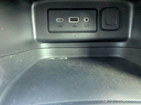 Used 2024 Chevrolet Equinox LS w/ LS Convenience Package FWD image 32