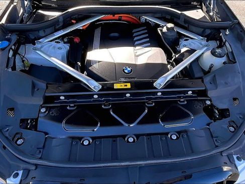 Used 2022 BMW X5 xDrive45e w/ M Sport Package image 31