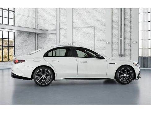 New 2026 Mercedes-Benz E 53 AMG e 4MATIC Sedan image 17