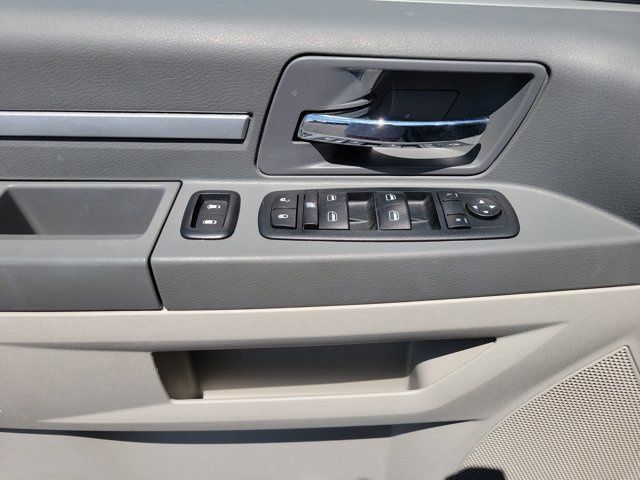 Used 2010 Dodge Grand Caravan SE w/ Popular Equipment Group FWD image 14
