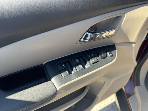 Used 2016 Honda Odyssey LX image 10
