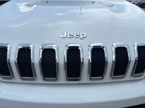 Used 2015 Jeep Cherokee Sport AWD/4WD image 13