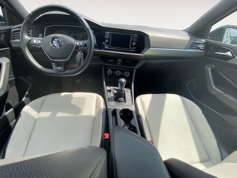 Used 2020 Volkswagen Jetta R-Line image 10