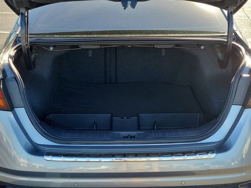 Used 2022 Nissan Altima 2.5 SR w/ Midnight Edition Package image 11