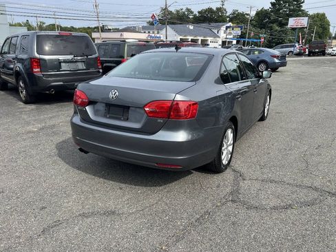Used 2014 Volkswagen Jetta SE FWD image 6