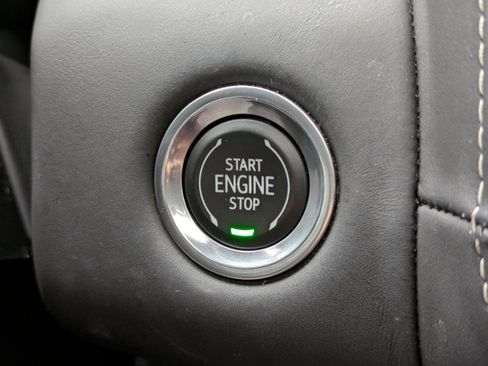 Used 2023 GMC Yukon Denali Ultimate image 34