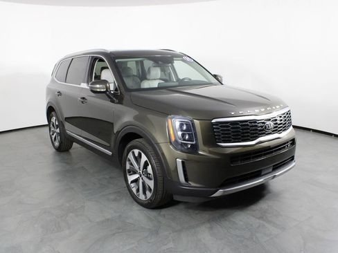 Used 2021 Kia Telluride EX w/ EX Premium Package image 4