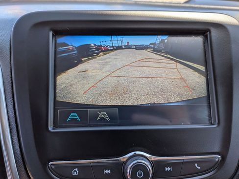 Used 2018 Chevrolet Equinox LT AWD/4WD image 56
