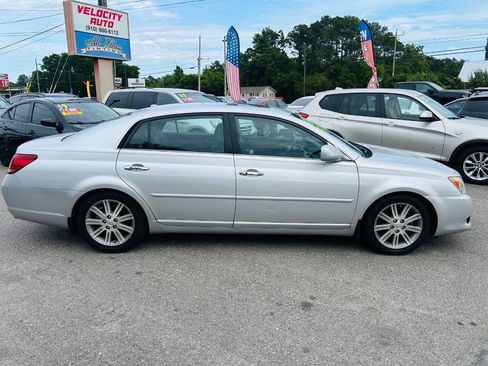 Used 2009 Toyota Avalon Limited FWD image 6