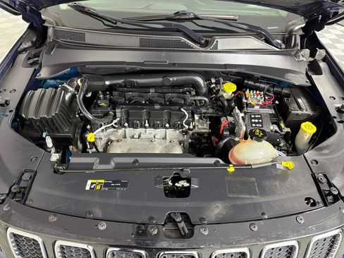 Used 2018 Jeep Compass Limited image 27