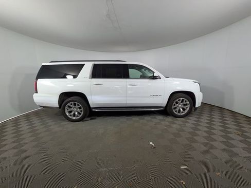 Used 2019 GMC Yukon XL SLE w/ SLE Value Package AWD/4WD image 32