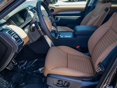 New 2026 Land Rover Discovery Limited Edition AWD/4WD image 20