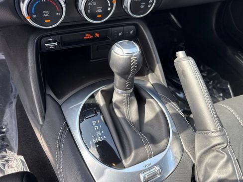 Used 2025 MAZDA MX-5 Miata RF Grand Touring RWD image 15