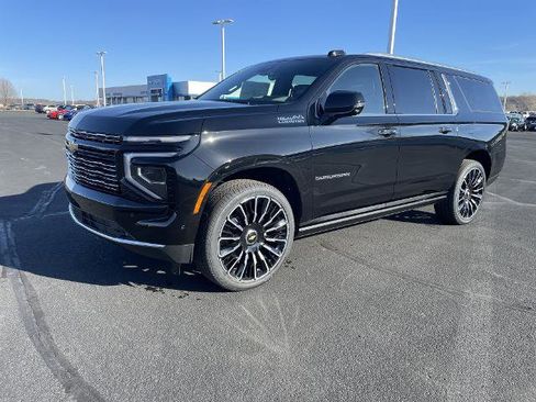 New 2026 Chevrolet Suburban High Country AWD/4WD image 1