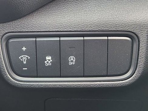 Used 2023 Kia Soul LX image 18