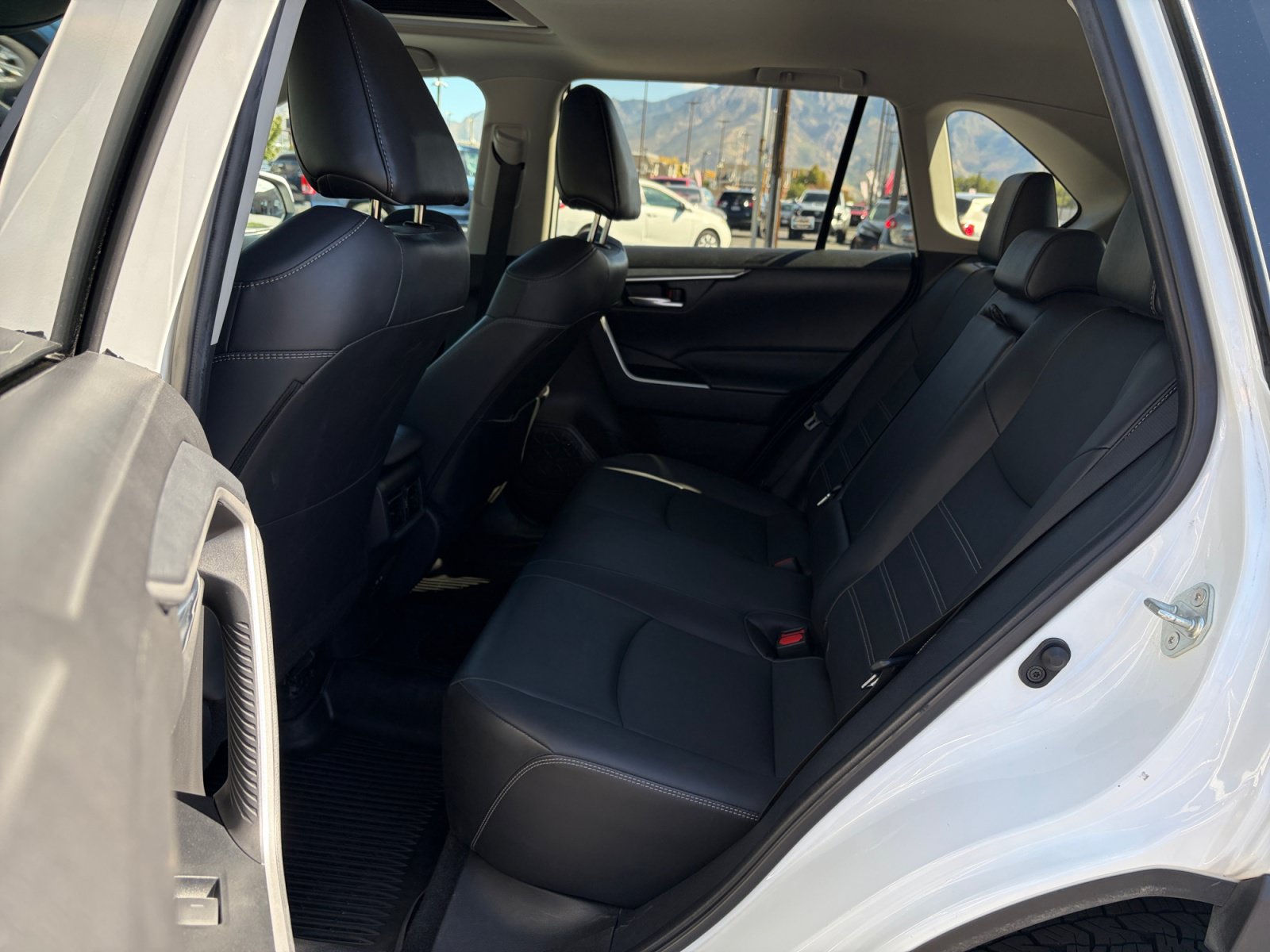 Used 2023 Toyota RAV4 XLE Premium AWD/4WD image 25
