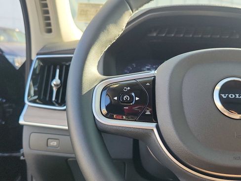Used 2026 Volvo XC90 B6 Plus w/ Protection Package Premier AWD/4WD image 20