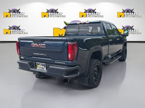 Used 2022 GMC Sierra 3500 Denali w/ Denali Ultimate Package AWD/4WD image 5