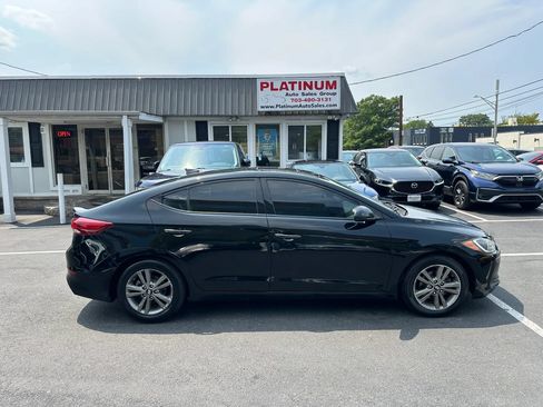 Used 2018 Hyundai Elantra Value Edition FWD image 4