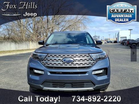 Used 2021 Ford Explorer Limited w/ Equipment Group 301A RWD image 2