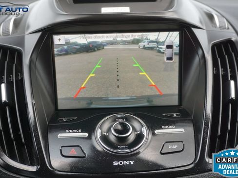 Used 2017 Ford Escape Titanium AWD/4WD image 32