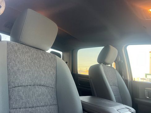 Used 2017 RAM 2500 Big Horn image 9