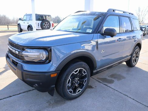 New 2025 Ford Bronco Sport Outer Banks w/ Outer Banks Tech Package+ image 12