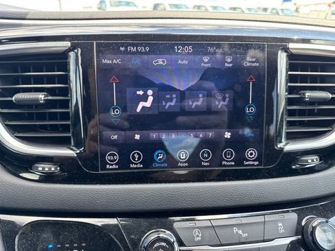 Used 2018 Chrysler Pacifica Touring Plus w/ S Appearance Package FWD image 21