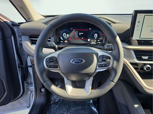 New 2026 Ford Explorer Active AWD/4WD image 10