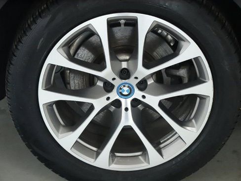 Certified 2024 BMW X5 xDrive50e w/ Climate Comfort Package image 13