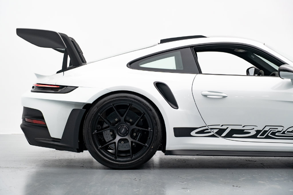 Used 2025 Porsche 911 GT3 RS RWD image 18