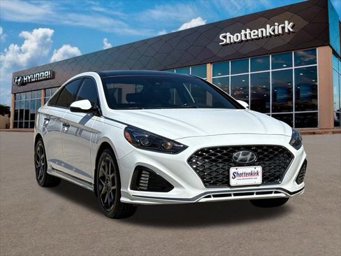 Used 2018 Hyundai Sonata Limited image 3