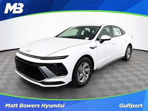 New 2026 Hyundai Sonata SE image 1