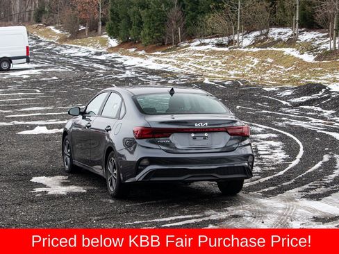Used 2024 Kia Forte LXS image 6