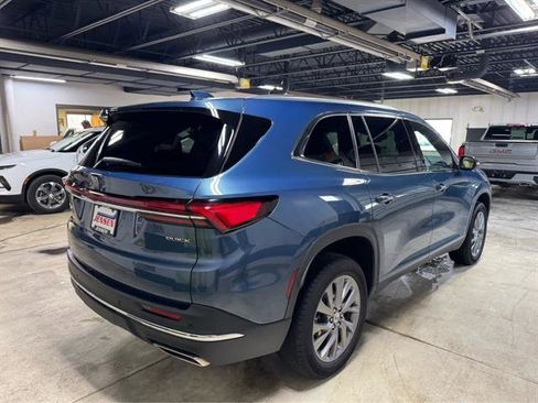 Certified 2025 Buick Enclave Preferred AWD/4WD image 4