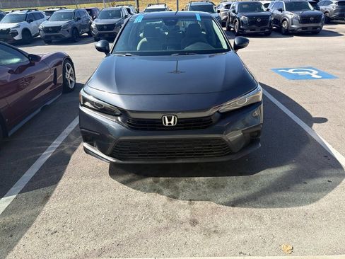 Used 2024 Honda Civic EX image 2