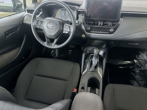 Used 2025 Toyota Corolla LE image 17