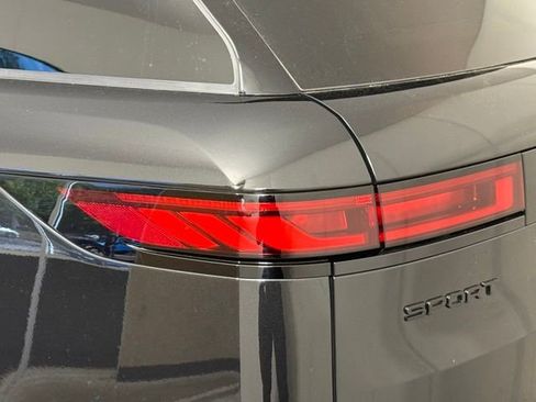 Used 2026 Land Rover Range Rover Sport SE AWD/4WD image 13