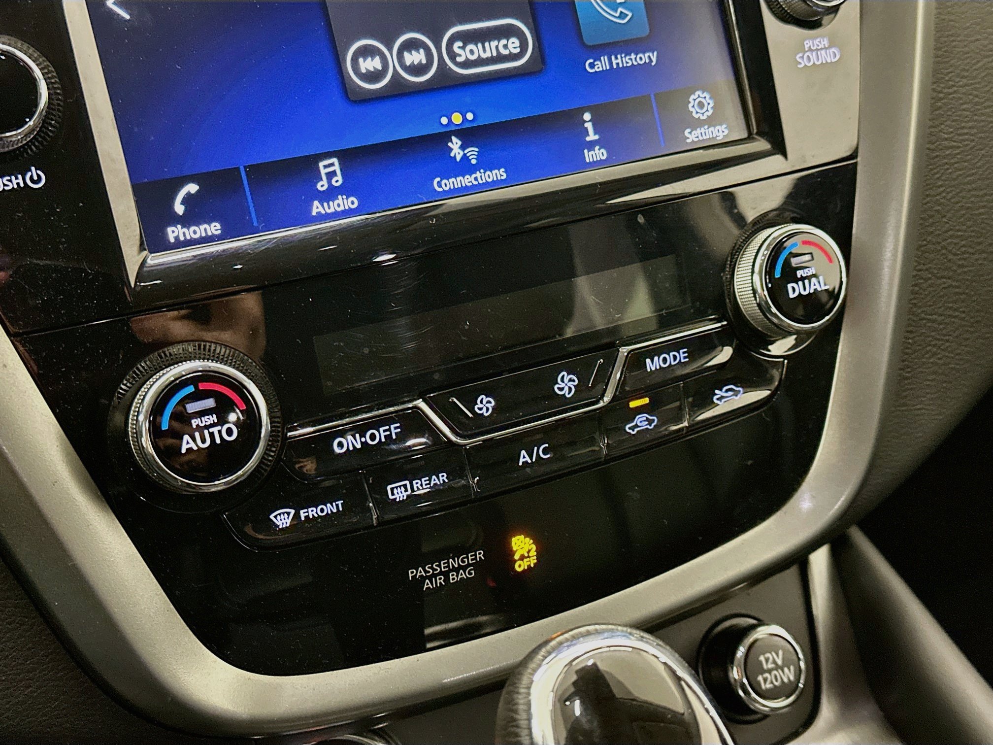 Used 2024 Nissan Murano SV AWD/4WD image 23