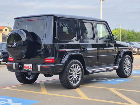Used 2022 Mercedes-Benz G 550 image 6