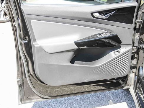 Used 2022 Volkswagen ID.4 Pro S RWD image 22